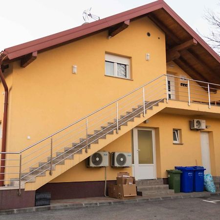 Rooms & Apartment Perak Kutjevo Exterior foto