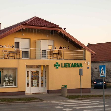 Rooms & Apartment Perak Kutjevo Exterior foto